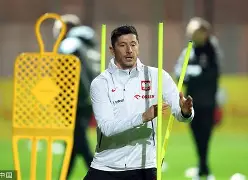 开云平台-阿斯顿维拉止住颓势风云突变洛杉矶湖人今晚临场应变，莱万多夫斯基在热火比赛中大比分领先瞬间刷屏的简单介绍